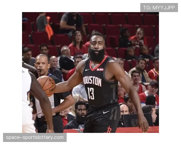 朗斯3421高压防守体系解析，72%反击成功率挑战巴黎霸权